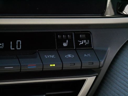 Certified 2025 Toyota Camry SE w/ Convenience Package AWD/4WD image 30