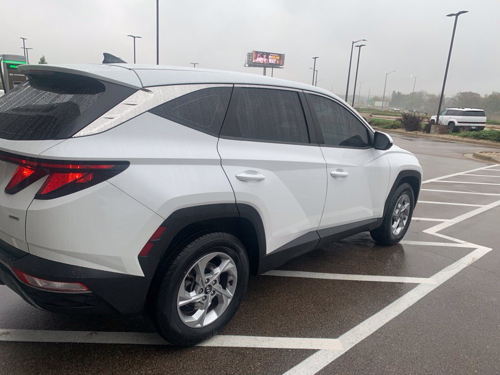 Used 2022 Hyundai Tucson SE w/ Cargo Package AWD/4WD image 6