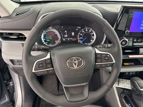 New 2026 Toyota Highlander XLE image 31