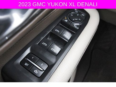 Used 2023 GMC Yukon XL Denali image 22