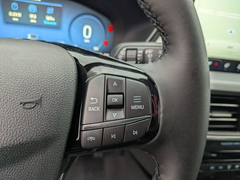 New 2026 Ford Escape SE w/ PHEV Premium Package FWD image 19