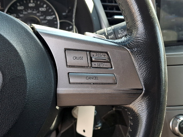 Used 2011 Subaru Outback 2.5i Premium AWD/4WD image 23