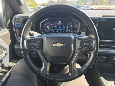 Used 2023 Chevrolet Silverado 1500 High Country w/ Technology Package AWD/4WD image 21