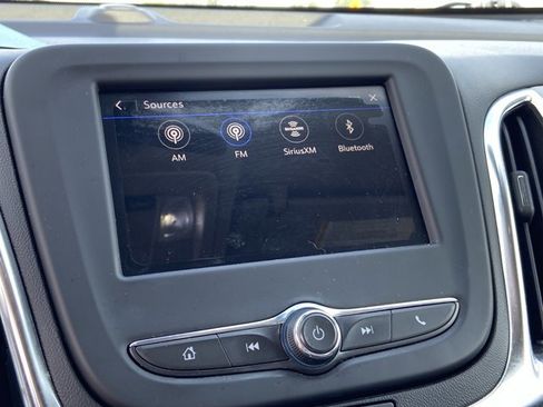 Used 2022 Chevrolet Equinox LT image 37