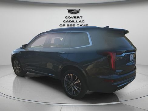 Used 2020 Cadillac XT6 Premium Luxury image 7