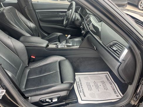 Used 2017 BMW 330i xDrive Sedan image 19