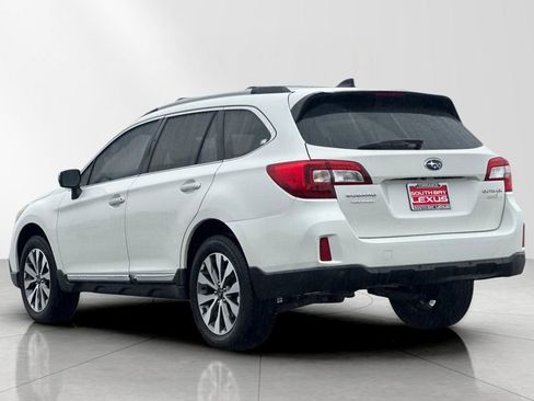 Used 2017 Subaru Outback 2.5i Touring image 4