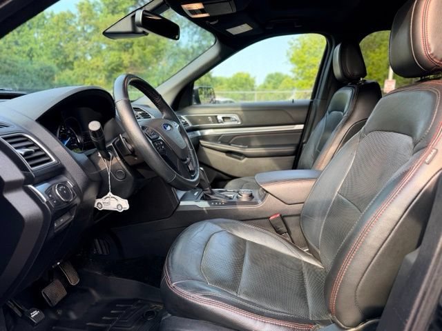 Used 2018 Ford Explorer Sport w/ Equipment Group 401A AWD/4WD image 7