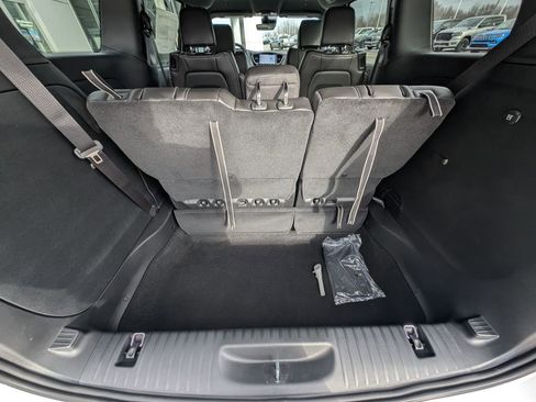 New 2026 Chrysler Voyager LX image 12