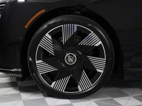 New 2025 Rolls-Royce Spectre w/ Spectre Launch Package image 14