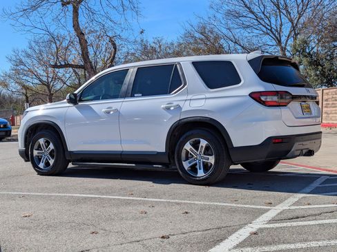 Used 2024 Honda Pilot EX-L image 6