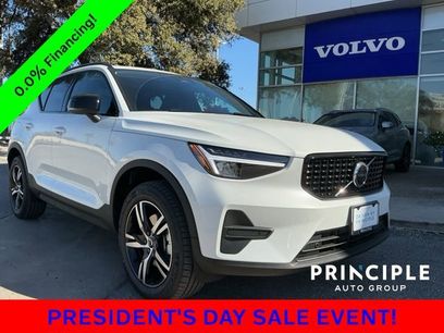 New 2026 Volvo XC40 B5 Core