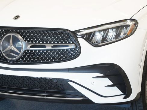 Certified 2023 Mercedes-Benz GLC 300 4MATIC image 6
