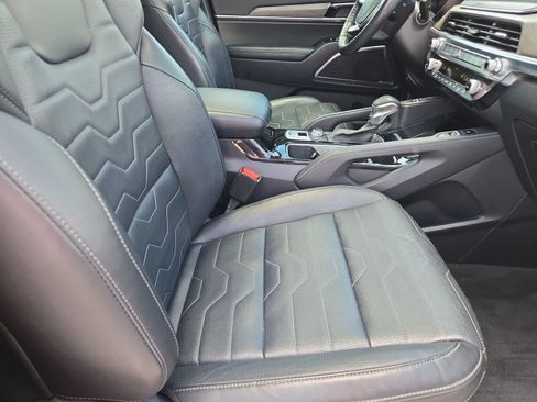 Used 2022 Kia Telluride SX w/ SX Prestige Package AWD/4WD image 21