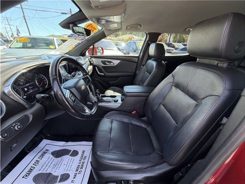 Used 2019 Chevrolet Blazer LT w/ Sound & Technology Package FWD image 19