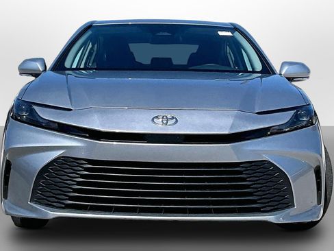 Used 2025 Toyota Camry LE FWD image 3