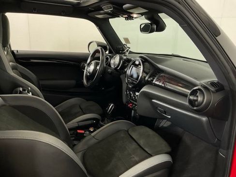 Used 2020 MINI Cooper John Cooper Works w/ Signature Upholstery Package FWD image 30
