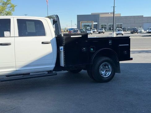 Used 2023 RAM 3500 Tradesman w/ Chrome Appearance Group AWD/4WD image 10