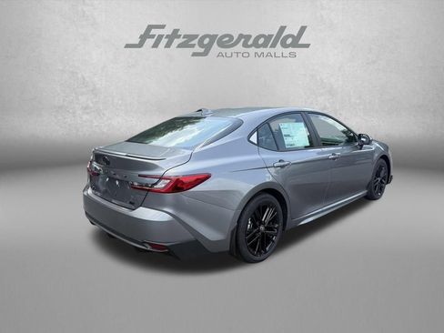 Used 2026 Toyota Camry SE w/ Multimedia Upgrade Package FWD image 7