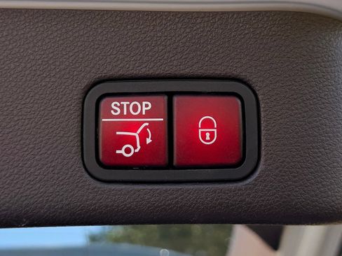 Certified 2017 Mercedes-Benz GLE 350 image 20