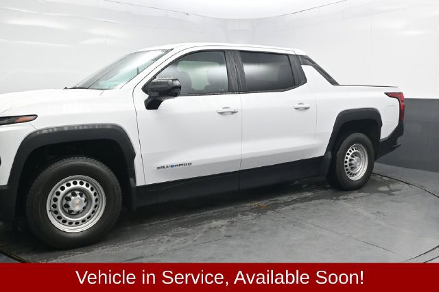 Used 2024 Chevrolet Silverado EV W/T AWD/4WD image 3