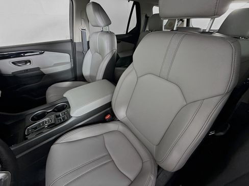 Certified 2025 Honda Pilot Touring image 26