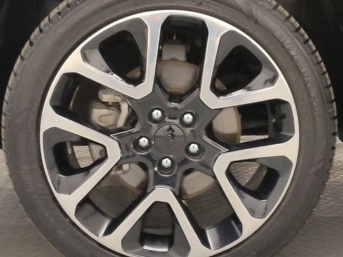 Used 2019 Jeep Compass Limited w/ Safety & Security Group image 31