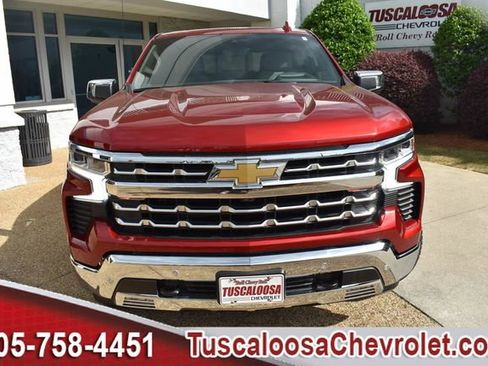 New 2026 Chevrolet Silverado 1500 LTZ w/ LTZ Premium Package AWD/4WD image 4