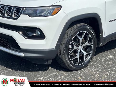 Used 2024 Jeep Compass Limited AWD/4WD image 8