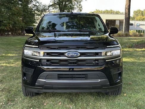 Used 2023 Ford Expedition Max XL AWD/4WD image 5