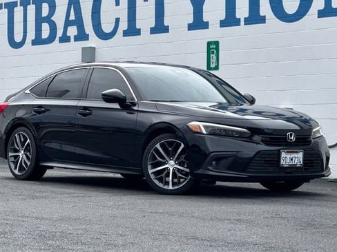 Used 2022 Honda Civic Touring image 2