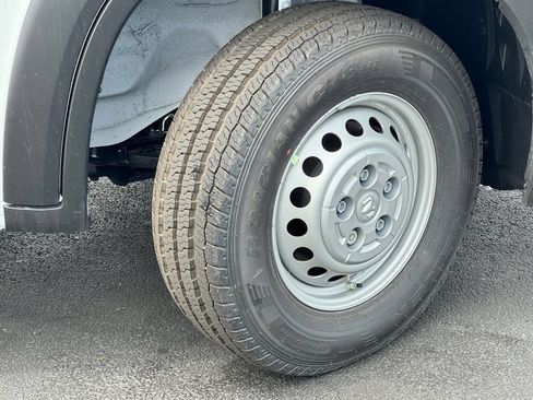 New 2026 RAM ProMaster 2500 w/ Upfitter's Prep Package FWD image 9