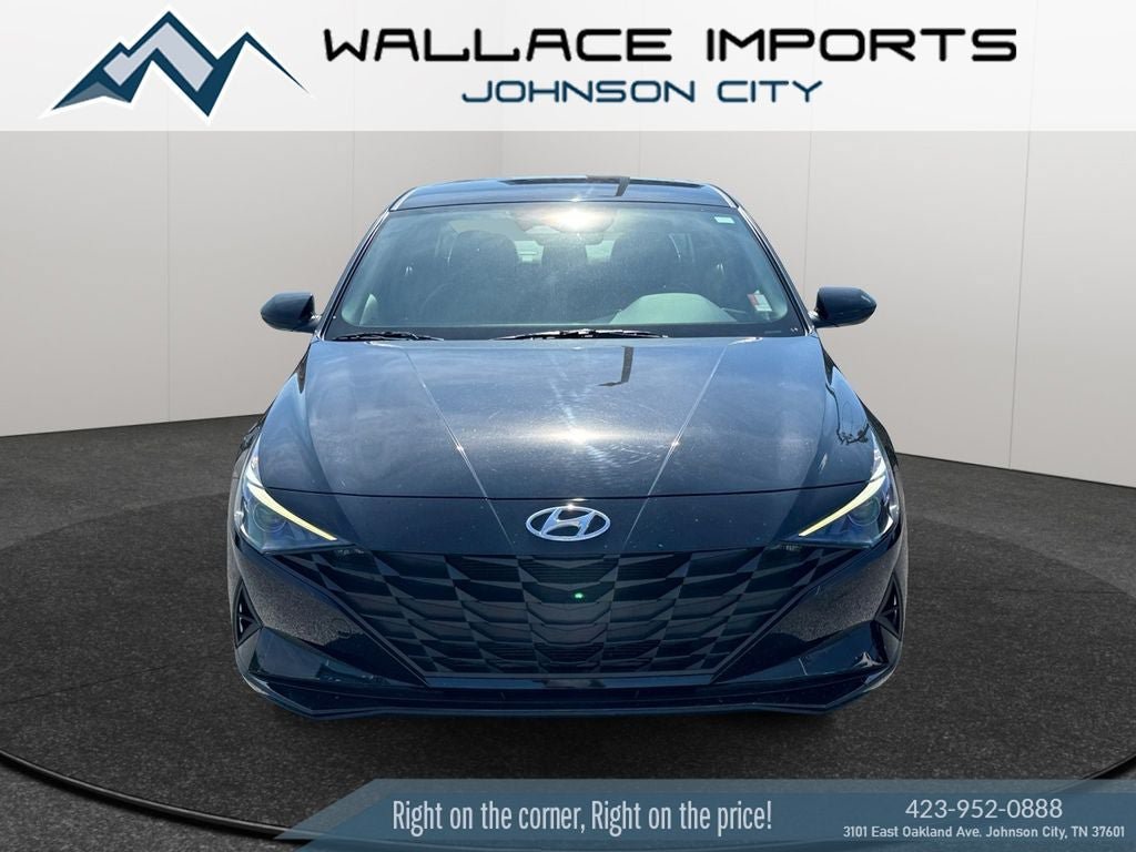 Used 2023 Hyundai Elantra SEL w/ Cargo Package FWD image 8