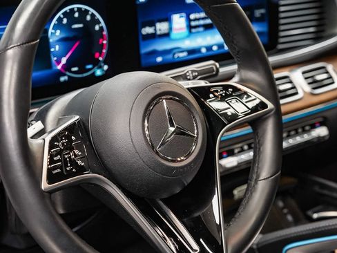 Used 2025 Mercedes-Benz GLE 450 4MATIC image 21