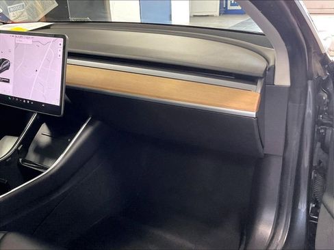 Used 2018 Tesla Model 3 Long Range AWD/4WD image 13