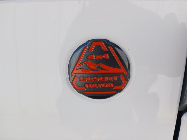 Used 2023 Jeep Gladiator Mojave AWD/4WD image 10