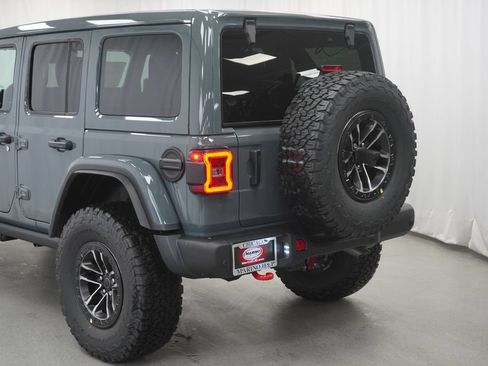 New 2026 Jeep Wrangler Unlimited Rubicon AWD/4WD image 12