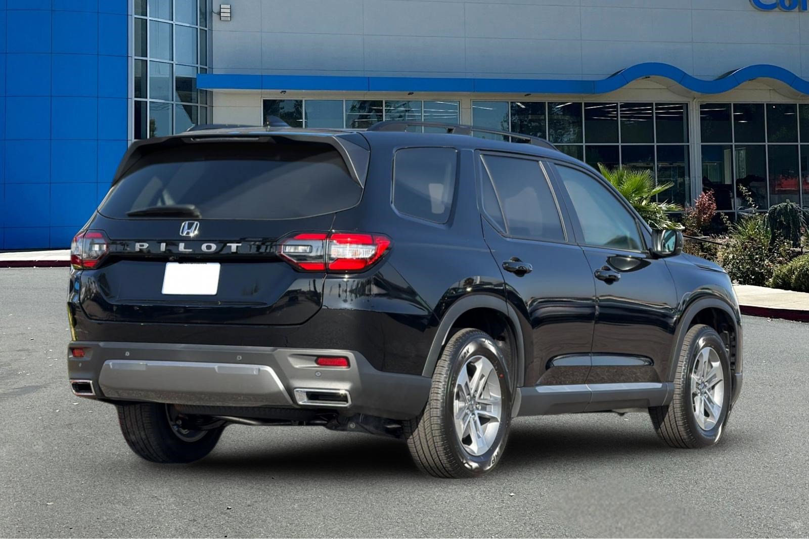 New 2026 Honda Pilot EX-L image 8