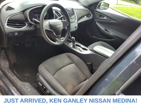 Used 2020 Chevrolet Malibu LT FWD image 9