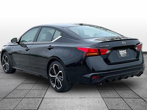 Used 2024 Nissan Altima 2.5 SR FWD image 10