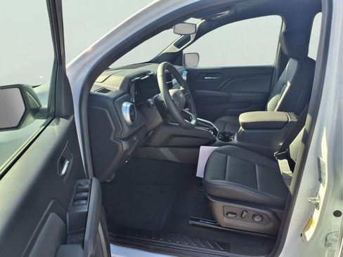New 2026 Chevrolet Colorado LT w/ LT Convenience Package AWD/4WD image 16