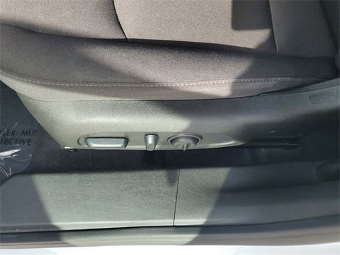 Used 2024 Chevrolet Malibu LT image 22