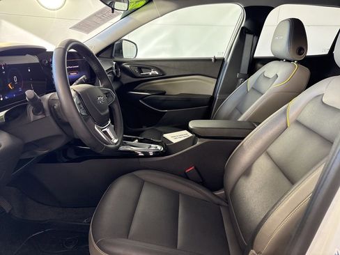 Used 2025 Chevrolet Trax ACTIV w/ Driver Confidence Package image 23