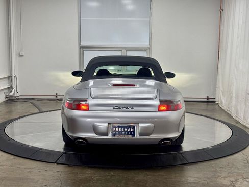 Used 2004 Porsche 911 Carrera RWD image 13