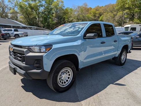 Used 2025 Chevrolet Colorado W/T image 8