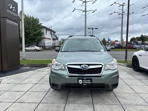 Used 2016 Subaru Forester 2.5i Premium w/ Popular Package #2 AWD/4WD image 3