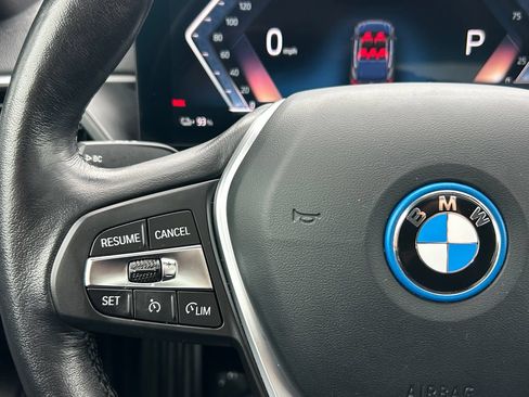 Used 2023 BMW i4 eDrive40 w/ Premium Package RWD image 19