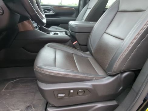 Used 2022 Chevrolet Tahoe High Country AWD/4WD image 11