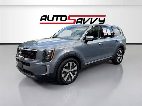Used 2022 Kia Telluride EX w/ EX Premium Package image 3