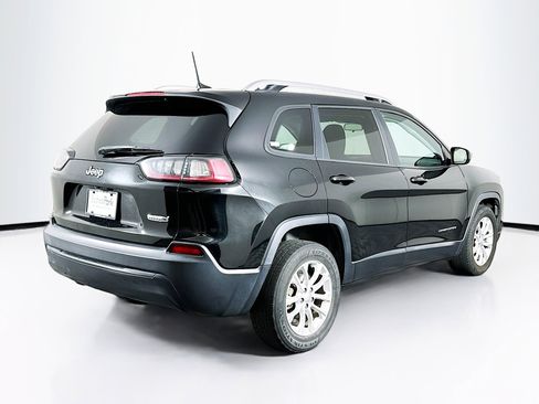 Used 2020 Jeep Cherokee Latitude w/ Cold Weather Group image 9